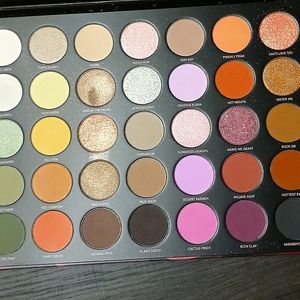Morphe eyeshadow palette